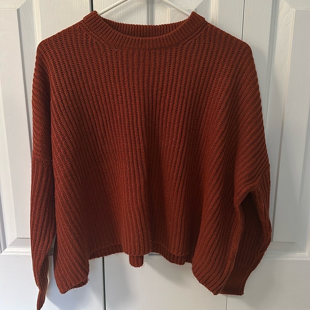 Women’s Crop Sweater Size S